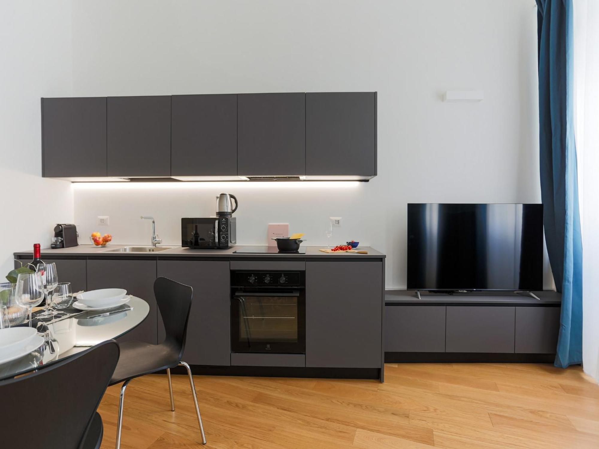 The Best Rent - Modern One Bedroom Apartment In San Babila Milano Eksteriør bilde